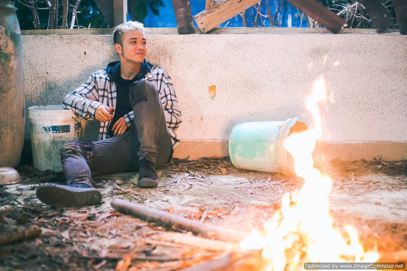 Nắng 2: Vẫn chỉ xúc động và... tạm được! - Ảnh 1. Nắng 2: Vẫn chỉ xúc động và... tạm được! - Ảnh 1.