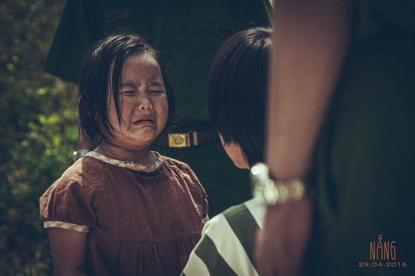 Nắng 2: Vẫn chỉ xúc động và... tạm được! - Ảnh 3. Nắng 2: Vẫn chỉ xúc động và... tạm được! - Ảnh 3.