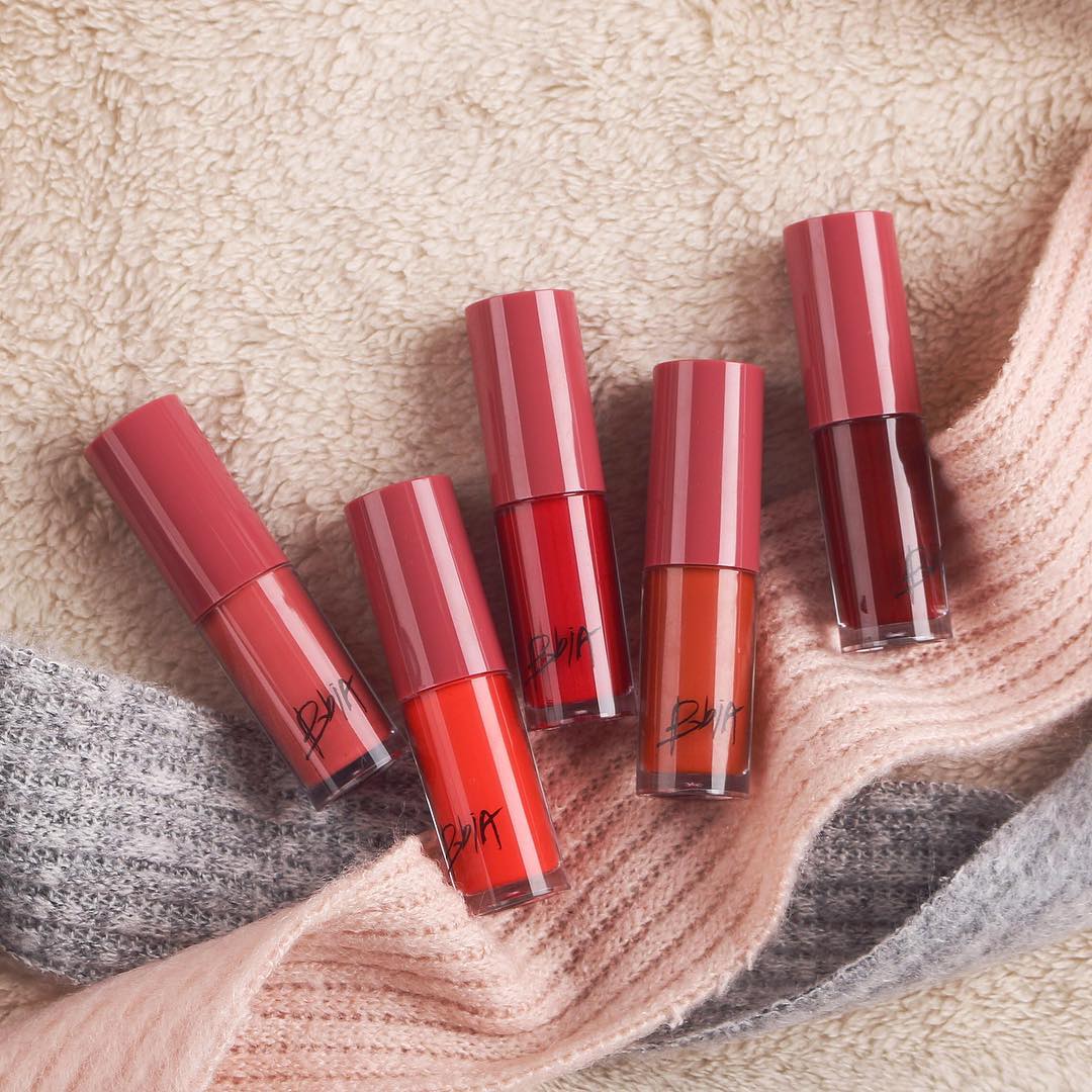 Son màu đất vẫn cực hot và đây là 7 cây son kem lì gam đất giá rẻ đang được con gái Việt thích nhất - Ảnh 13. Son màu đất vẫn cực hot và đây là 7 cây son kem lì gam đất giá rẻ đang được con gái Việt thích nhất - Ảnh 13.