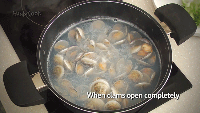 Nấu canh ngao cả vỏ vẫn sạch và ngon nhờ biết mẹo nhỏ sau - Ảnh 10. Nấu canh ngao cả vỏ vẫn sạch và ngon nhờ biết mẹo nhỏ sau - Ảnh 10.