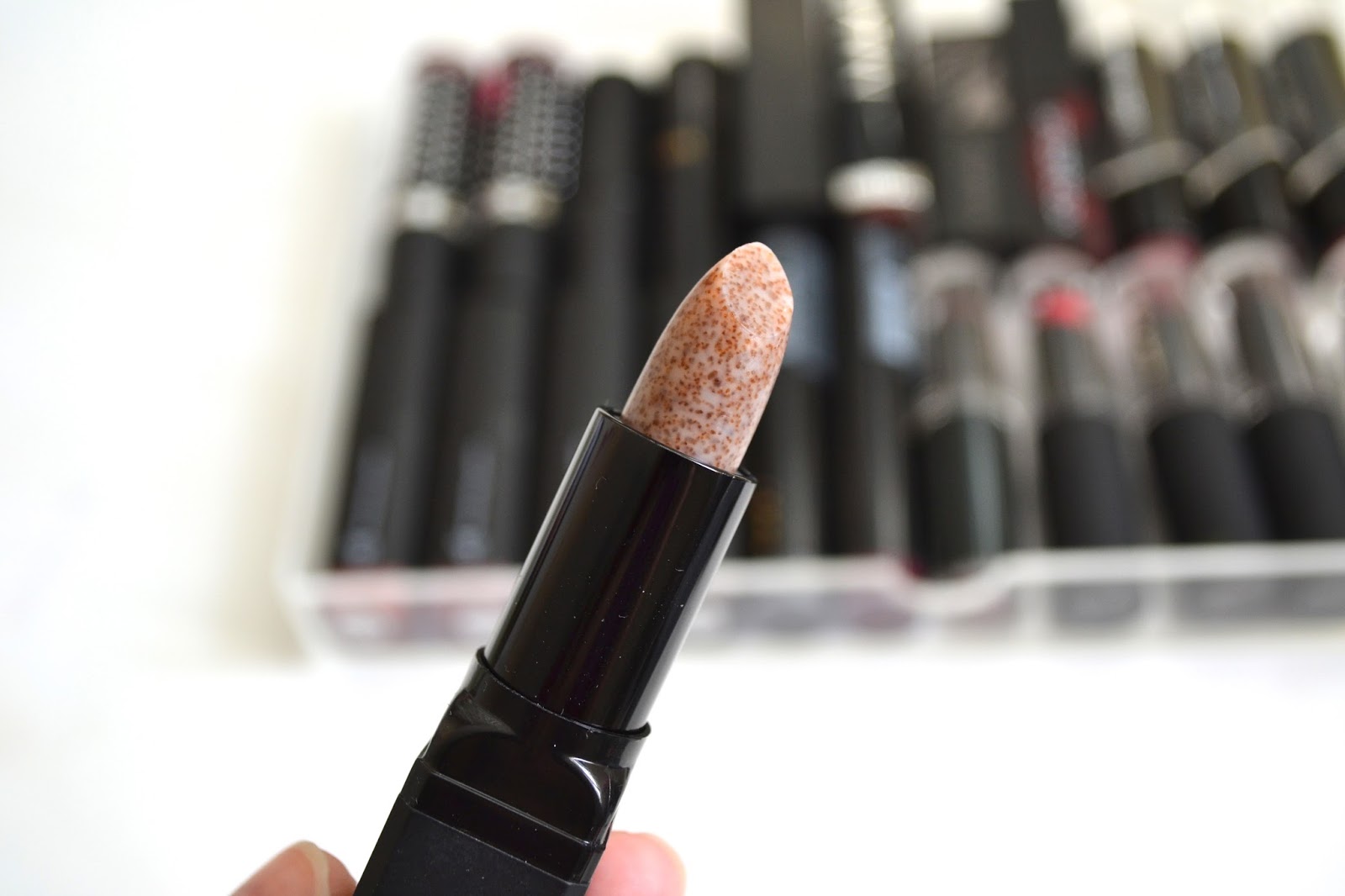 Ngoài dưỡng da cơ bản, đừng quên 3 bước này nếu không muốn da xuống cấp khi vừa đi du lịch về - Ảnh 5. Ngoài dưỡng da cơ bản, đừng quên 3 bước này nếu không muốn da xuống cấp khi vừa đi du lịch về - Ảnh 5.