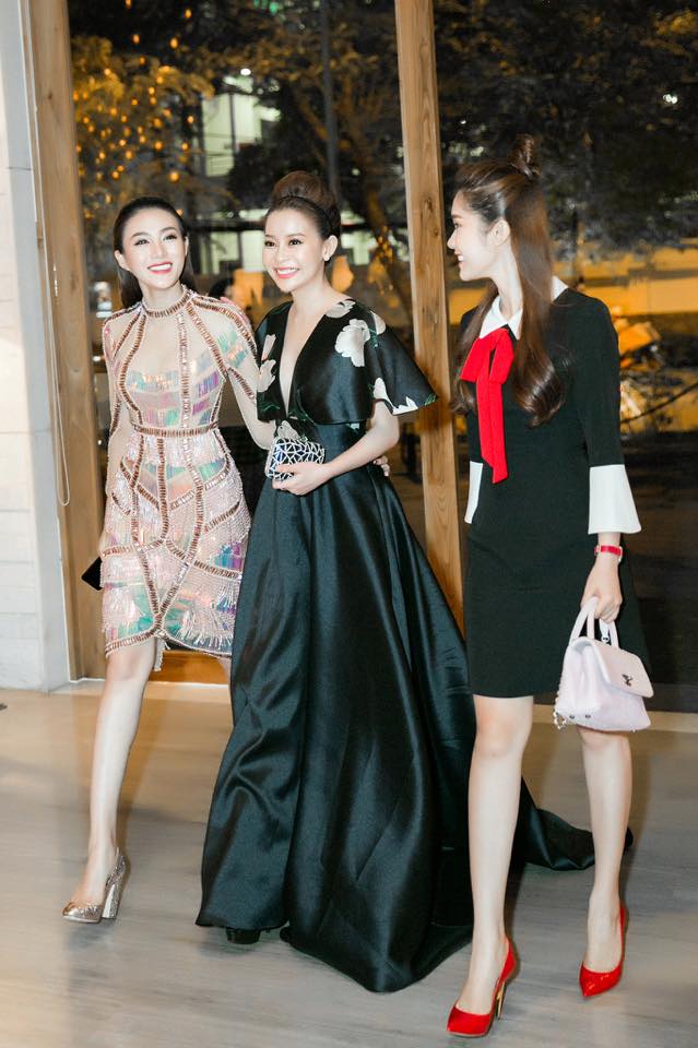Có đến hai mỹ nhân tự tin mặc hàng nhái lên thảm đỏ Elle Style Award, và đó là... - Ảnh 4. Có đến hai mỹ nhân tự tin mặc hàng nhái lên thảm đỏ Elle Style Award, và đó là... - Ảnh 4.