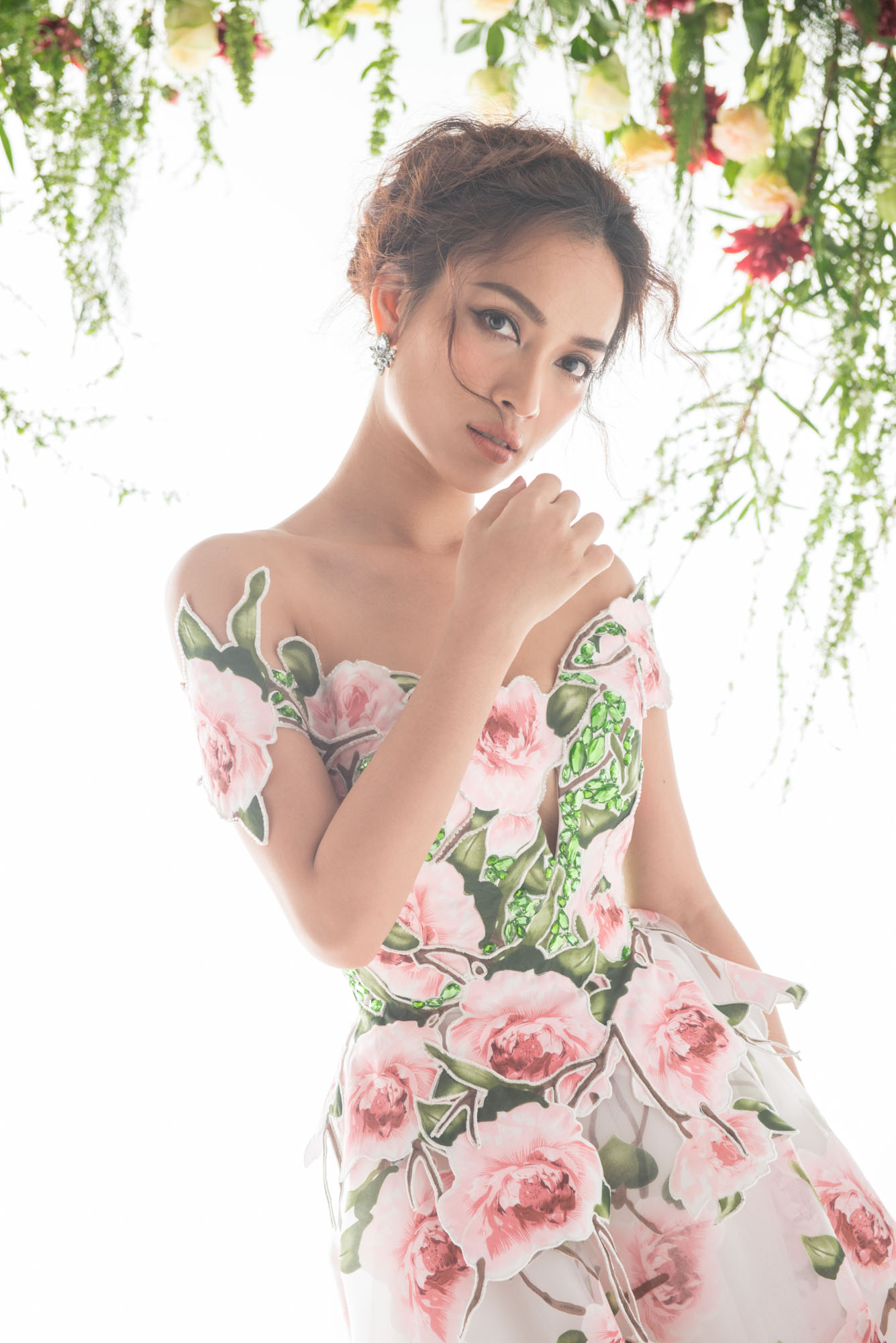 Ái Phương nhẹ nhàng, tươi tắn trong ca khúc nhạc Xuân vừa ra mắt - Ảnh 11. Ái Phương nhẹ nhàng, tươi tắn trong ca khúc nhạc Xuân vừa ra mắt - Ảnh 11.