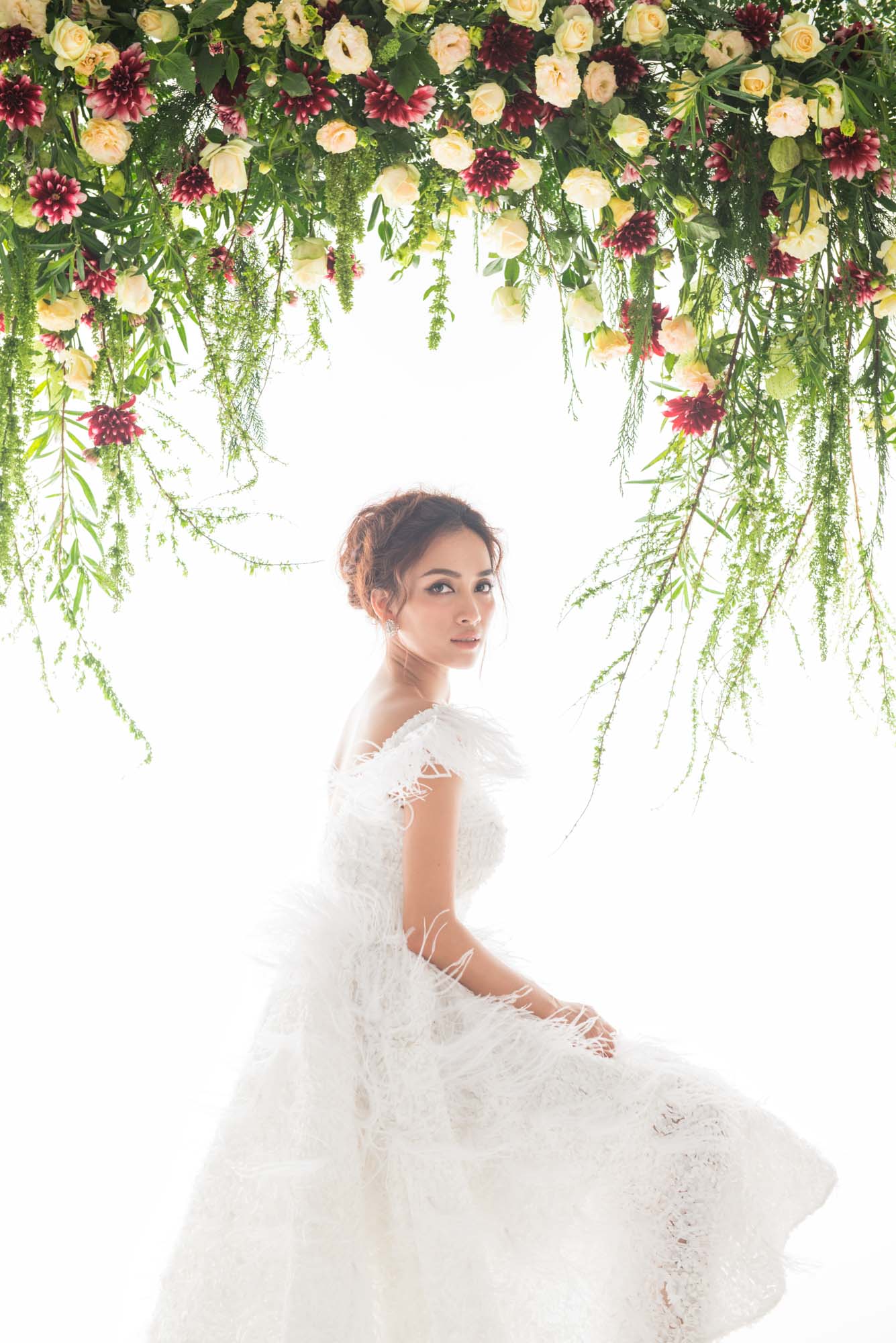 Ái Phương nhẹ nhàng, tươi tắn trong ca khúc nhạc Xuân vừa ra mắt - Ảnh 17. Ái Phương nhẹ nhàng, tươi tắn trong ca khúc nhạc Xuân vừa ra mắt - Ảnh 17.