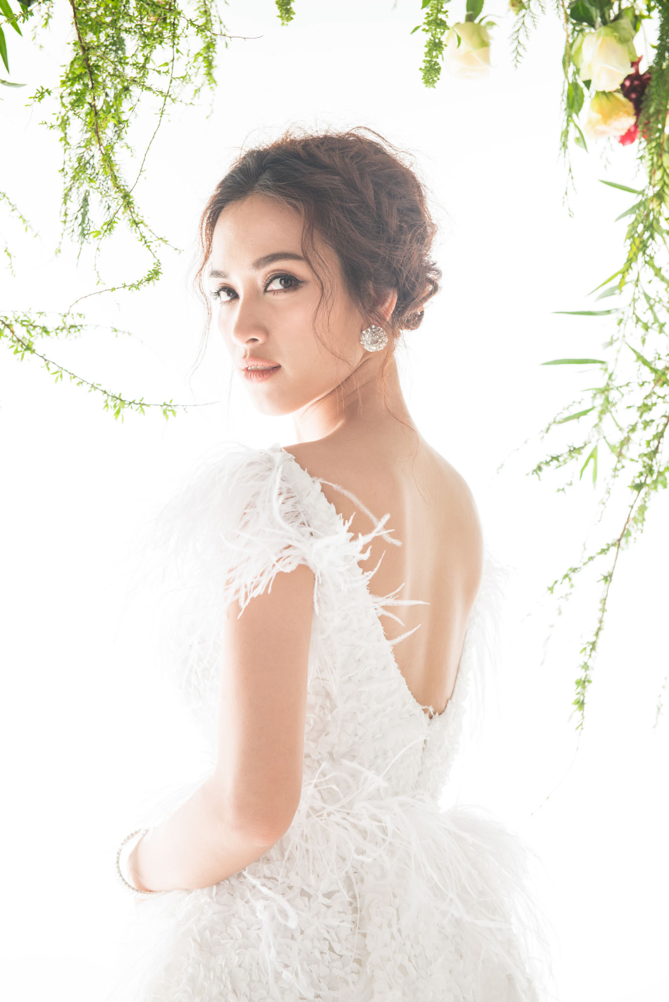 Ái Phương nhẹ nhàng, tươi tắn trong ca khúc nhạc Xuân vừa ra mắt - Ảnh 19. Ái Phương nhẹ nhàng, tươi tắn trong ca khúc nhạc Xuân vừa ra mắt - Ảnh 19.