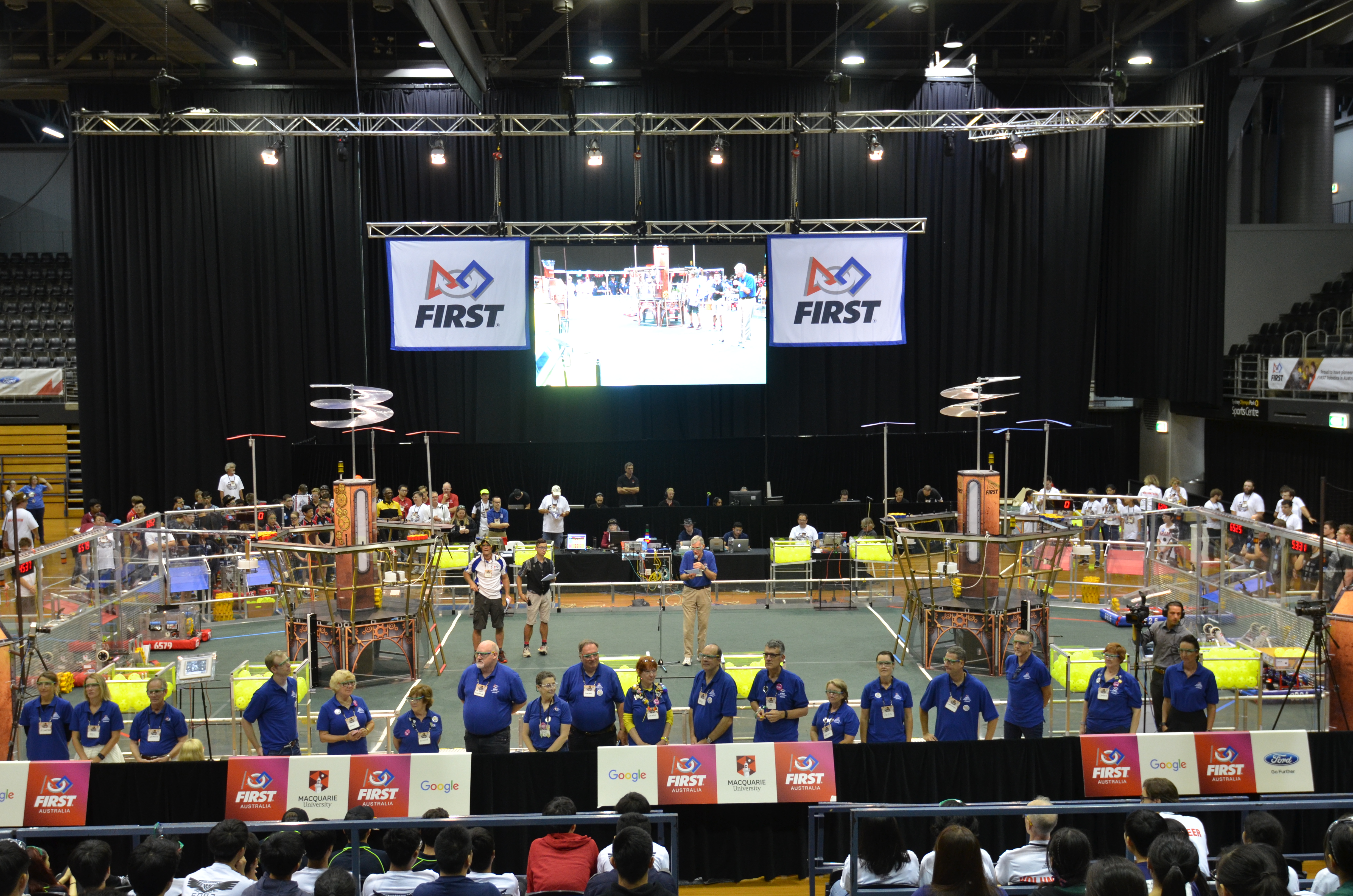 Trường Ams có nhóm học sinh đầu tiên của Việt Nam đi thi robot quốc tế - Ảnh 2. Trường Ams có nhóm học sinh đầu tiên của Việt Nam đi thi robot quốc tế - Ảnh 2.