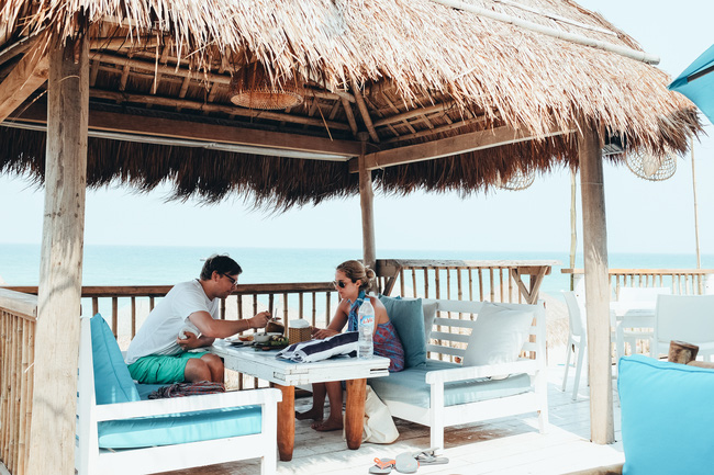 Người trẻ bức xúc vì quán cafe mới nổi ở Hội An phân biệt đối xử khách Việt - khách Tây - Ảnh 4. Người trẻ bức xúc vì quán cafe mới nổi ở Hội An phân biệt đối xử khách Việt - khách Tây - Ảnh 4.