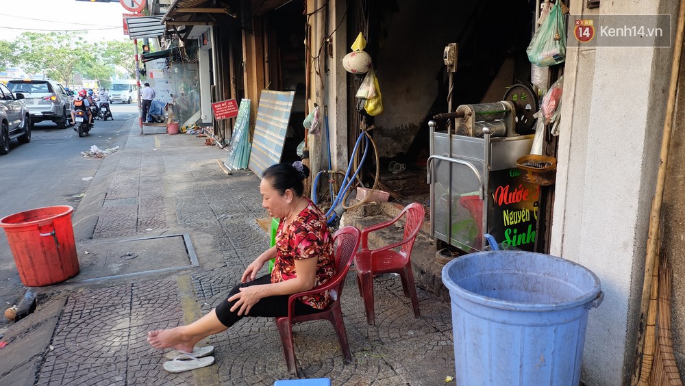 Người Sài Gòn nói gì khi vỉa hè ở trung tâm quận 1 đã được giành lại sau 7 ngày ra quân quyết liệt - Ảnh 10. Người Sài Gòn nói gì khi vỉa hè ở trung tâm quận 1 đã được giành lại sau 7 ngày ra quân quyết liệt - Ảnh 10.