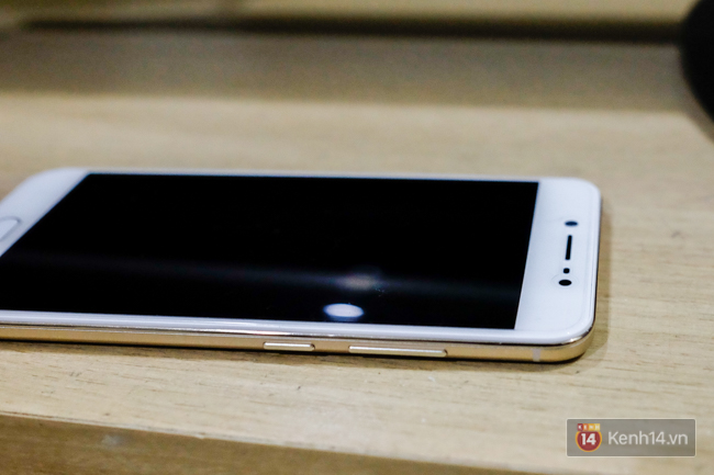 Đánh giá Vivo V5s: Thiết kế đẹp, cấu hình ổn, camera selfie 20 MP ấn tượng - Ảnh 6. Đánh giá Vivo V5s: Thiết kế đẹp, cấu hình ổn, camera selfie 20 MP ấn tượng - Ảnh 6.