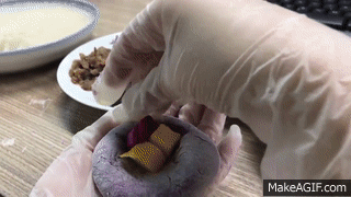 Bánh trung thu mà cũng làm được ở công sở, chỉ có thể là thánh ăn vụng! - Ảnh 3. Bánh trung thu mà cũng làm được ở công sở, chỉ có thể là thánh ăn vụng! - Ảnh 3.