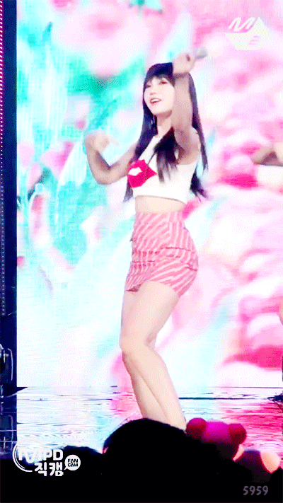 eun1-1500308846995.gif