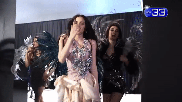 Có hẳn một Victorias Secret phiên bản The Face Thái! - Ảnh 2. Có hẳn một Victorias Secret phiên bản The Face Thái! - Ảnh 2.