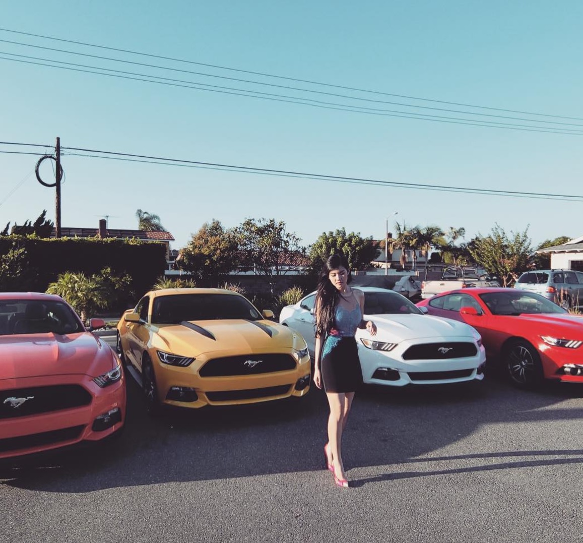 Đang khuấy đảo Instagram Hội con nhà giàu Việt Nam: tiểu thư con nhà buôn siêu xe, lột xác từ 96kg - Ảnh 5. Đang khuấy đảo Instagram Hội con nhà giàu Việt Nam: tiểu thư con nhà buôn siêu xe, lột xác từ 96kg - Ảnh 5.