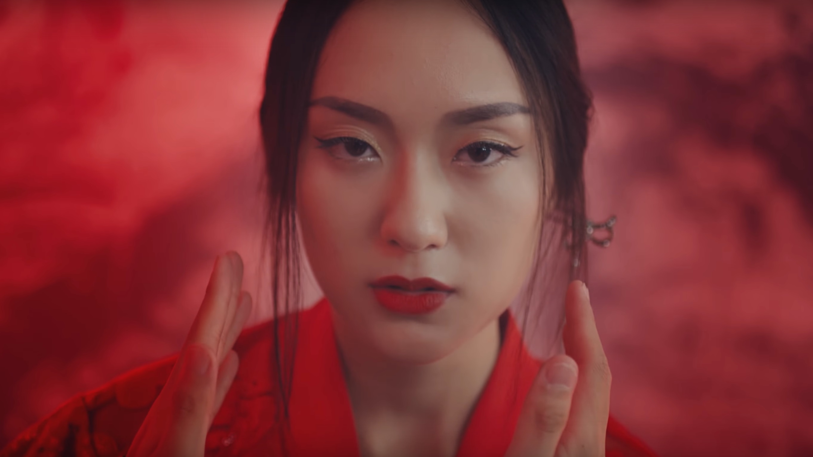 Mỹ nhân cổ trang - người tình trong mộng của Sơn Tùng M-TP trong MV mới là ai? - Ảnh 1. Mỹ nhân cổ trang - người tình trong mộng của Sơn Tùng M-TP trong MV mới là ai? - Ảnh 1.