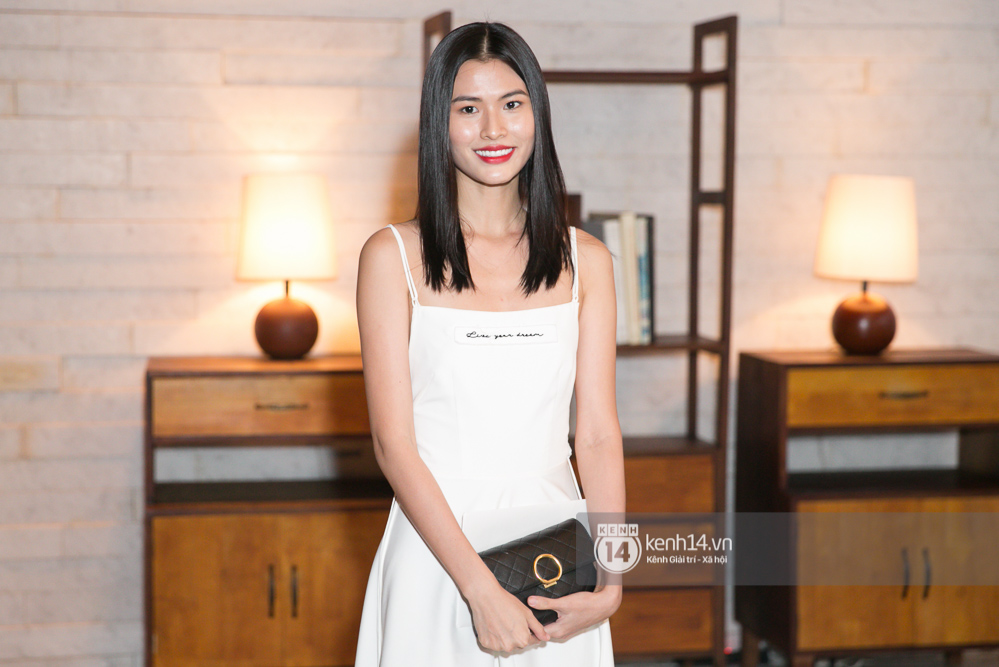 Livestream: Dàn sao Việt đến chúc mừng ngày vui của Đặng Thu Thảo và doanh nhân Trung Tín - Ảnh 12. Livestream: Dàn sao Việt đến chúc mừng ngày vui của Đặng Thu Thảo và doanh nhân Trung Tín - Ảnh 12.