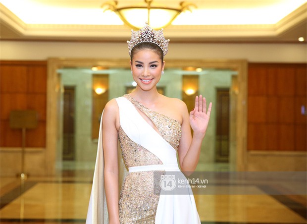 Dàn HLV toàn thứ dữ, ai sẽ đóng vai Hoa hậu thân thiện tại The Look? - Ảnh 4. Dàn HLV toàn thứ dữ, ai sẽ đóng vai Hoa hậu thân thiện tại The Look? - Ảnh 4.