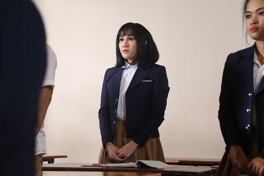 Huỳnh Lập gây bất ngờ vì hóa thân quá giống Hương Tràm trong MV Em gái mưa Parody - Ảnh 7. Huỳnh Lập gây bất ngờ vì hóa thân quá giống Hương Tràm trong MV Em gái mưa Parody - Ảnh 7.