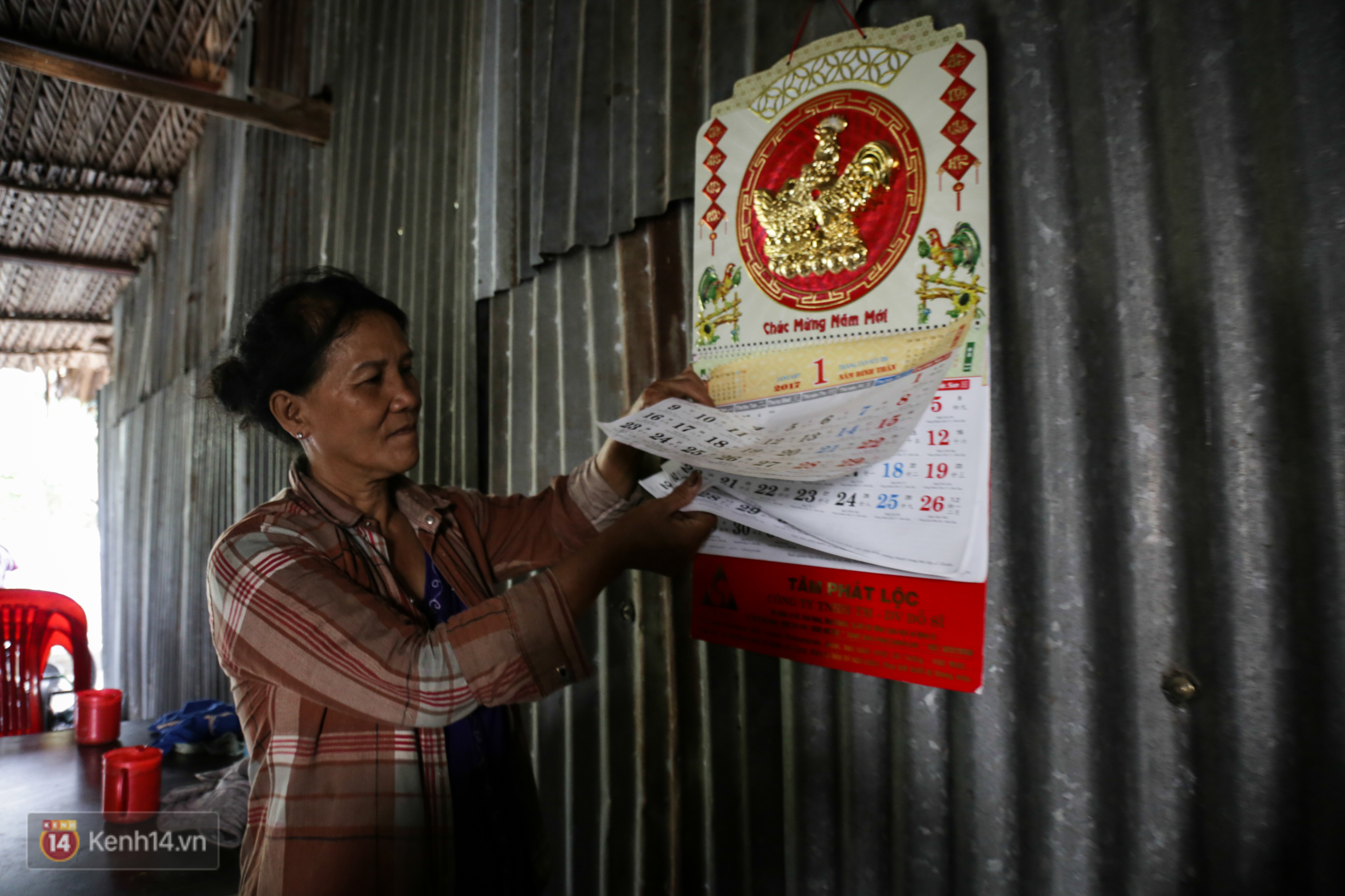 Những đứa trẻ sống trên “ốc đảo” ở Sài Gòn và mơ ước một lần được cùng ba mẹ ra phố đón Tết - Ảnh 5. Những đứa trẻ sống trên “ốc đảo” ở Sài Gòn và mơ ước một lần được cùng ba mẹ ra phố đón Tết - Ảnh 5.