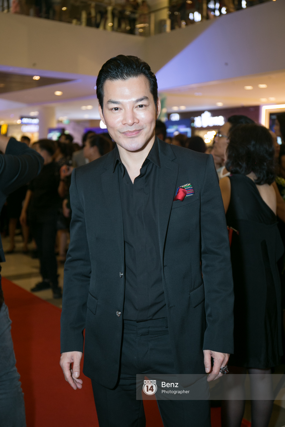 Cuộc đời quá giống trong phim, Đức Phúc trở thành tâm điểm tại buổi công chiếu Sắc đẹp ngàn cân - Ảnh 15. Cuộc đời quá giống trong phim, Đức Phúc trở thành tâm điểm tại buổi công chiếu Sắc đẹp ngàn cân - Ảnh 15.