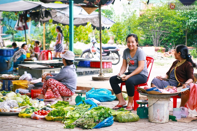 Chuyện ông Năm Hấp lấy đất nhà mình mở chợ cho người bán hàng rong ở Sài Gòn - Ảnh 5. Chuyện ông Năm Hấp lấy đất nhà mình mở chợ cho người bán hàng rong ở Sài Gòn - Ảnh 5.