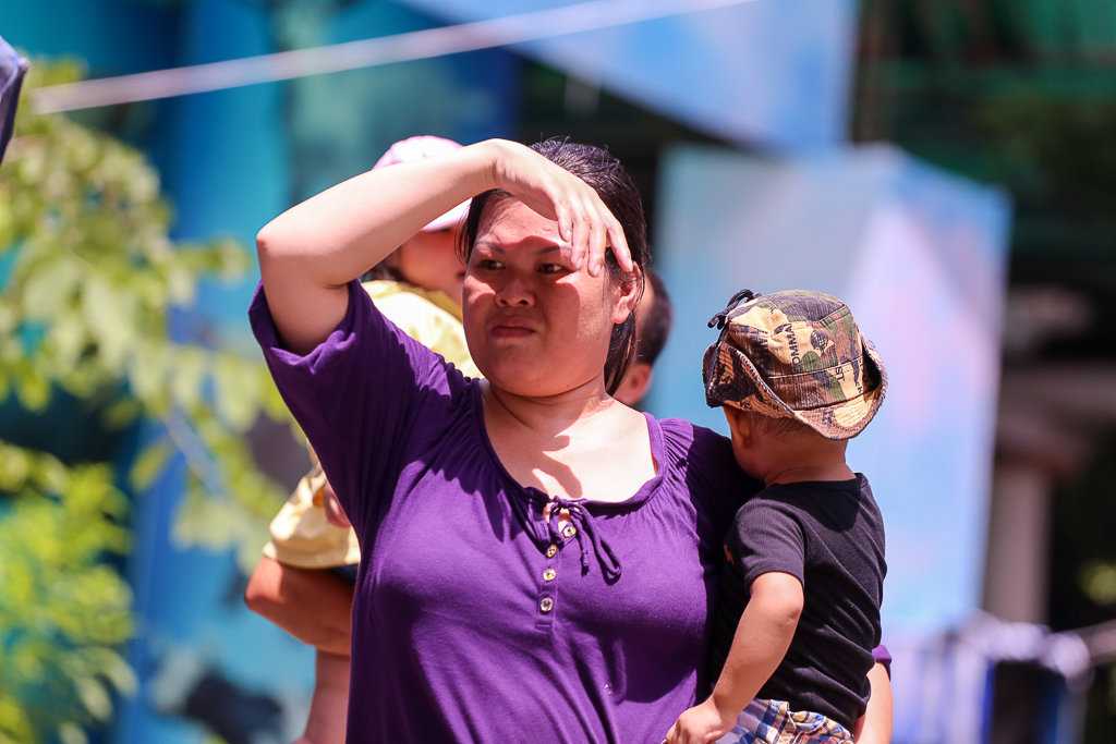 Hàng nghìn người đổ về Thảo Cầm Viên Sài Gòn dựng lều, mắc võng trốn nắng gắt trong ngày lễ 2/9 - Ảnh 10. Hàng nghìn người đổ về Thảo Cầm Viên Sài Gòn dựng lều, mắc võng trốn nắng gắt trong ngày lễ 2/9 - Ảnh 10.