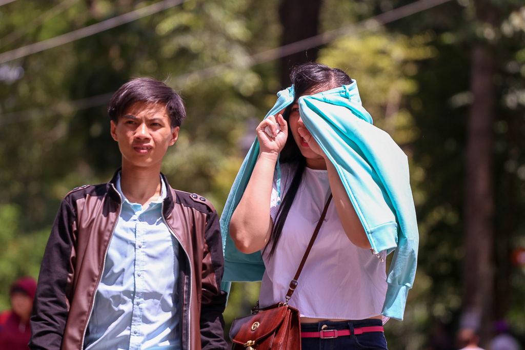 Hàng nghìn người đổ về Thảo Cầm Viên Sài Gòn dựng lều, mắc võng trốn nắng gắt trong ngày lễ 2/9 - Ảnh 7. Hàng nghìn người đổ về Thảo Cầm Viên Sài Gòn dựng lều, mắc võng trốn nắng gắt trong ngày lễ 2/9 - Ảnh 7.