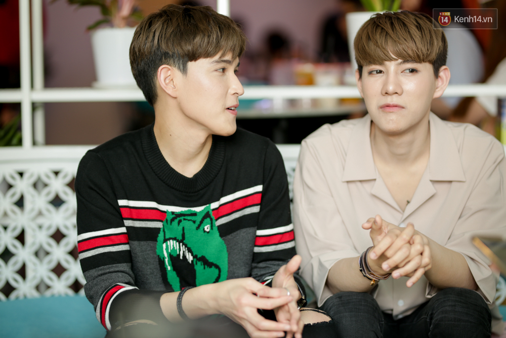 Cặp đôi đồng tính hàng đầu Thái Lan - Both & New Year: Khi có đủ tiền, tụi mình nhất định sẽ làm đám cưới - Ảnh 7. Cặp đôi đồng tính hàng đầu Thái Lan - Both & New Year: Khi có đủ tiền, tụi mình nhất định sẽ làm đám cưới - Ảnh 7.