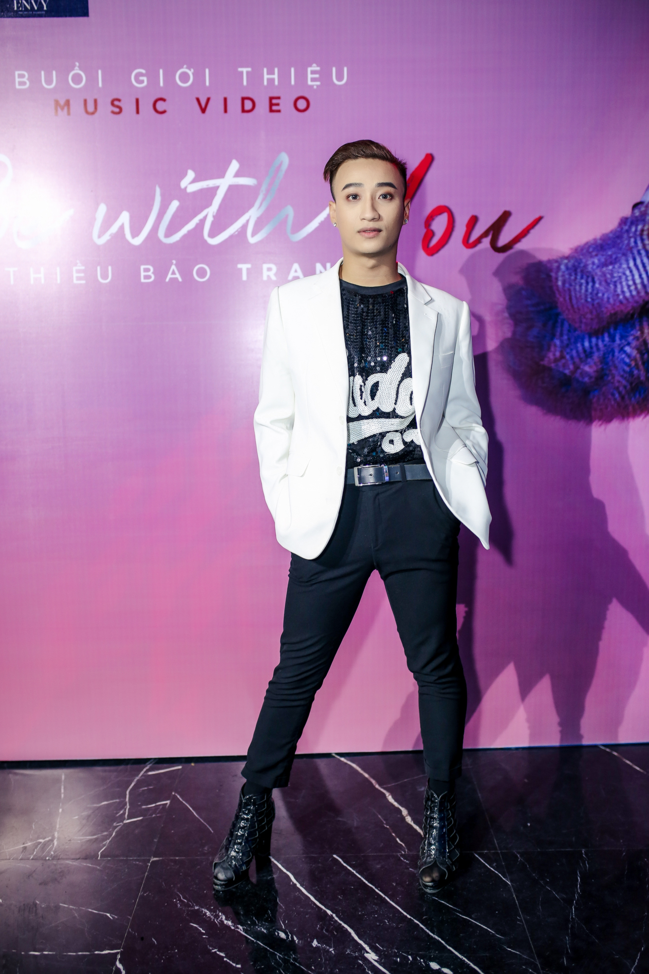 Thiều Bảo Trang sexy hết cỡ với trang phục xuyên thấu tại họp báo ra mắt MV nửa tỷ - Ảnh 13. Thiều Bảo Trang sexy hết cỡ với trang phục xuyên thấu tại họp báo ra mắt MV nửa tỷ - Ảnh 13.