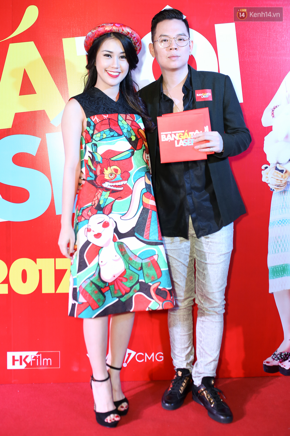 Bà nội Miu Lê diện đầm đen gợi cảm, quyền lực khi làm Sếp - Ảnh 6. Bà nội Miu Lê diện đầm đen gợi cảm, quyền lực khi làm Sếp - Ảnh 6.