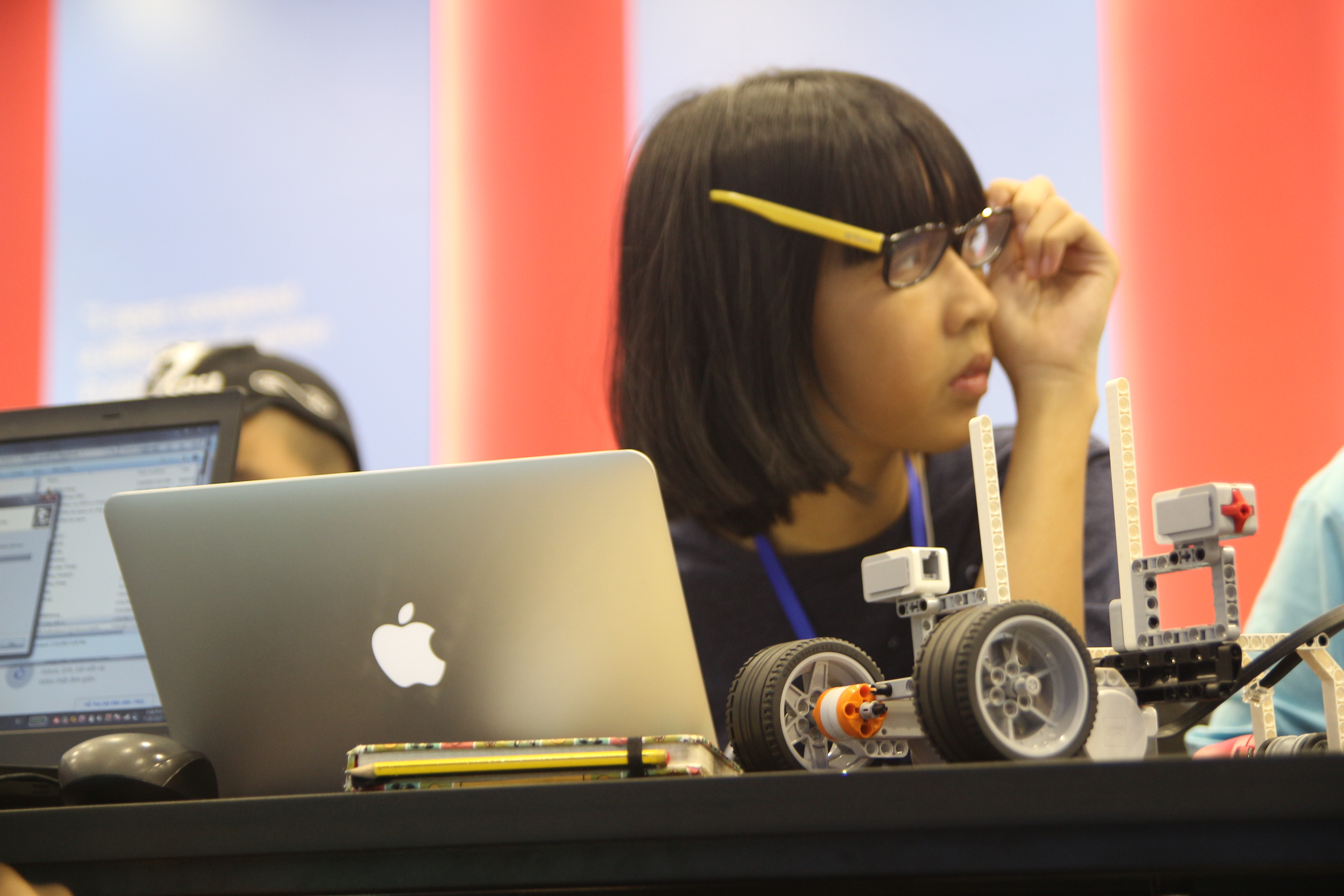 Học sinh trường Ams tổ chức trại hè cho học sinh đam mê khoa học - Ảnh 3. Học sinh trường Ams tổ chức trại hè cho học sinh đam mê khoa học - Ảnh 3.