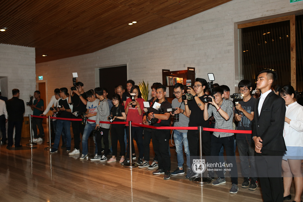 Livestream: Dàn sao Việt đến chúc mừng ngày vui của Đặng Thu Thảo và doanh nhân Trung Tín - Ảnh 3. Livestream: Dàn sao Việt đến chúc mừng ngày vui của Đặng Thu Thảo và doanh nhân Trung Tín - Ảnh 3.