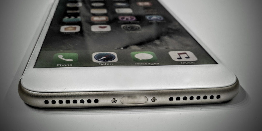 Mê mẩn vì ý tưởng iPhone năm 2020 xịn và đẹp không tì vết - Ảnh 1. Mê mẩn vì ý tưởng iPhone năm 2020 xịn và đẹp không tì vết - Ảnh 1.