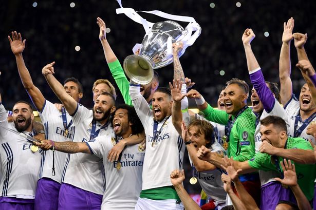Không phải Real hay Barca, Man Utd mới là CLB có giá trị lớn nhất thế giới - Ảnh 2. Không phải Real hay Barca, Man Utd mới là CLB có giá trị lớn nhất thế giới - Ảnh 2.