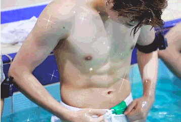 Top idol nam có body khủng nhất Kpop: Mặt thì baby đáng yêu, nhưng múi bụng sexy đến mức khiến fan khô máu - Ảnh 12. Top idol nam có body khủng nhất Kpop: Mặt thì baby đáng yêu, nhưng múi bụng sexy đến mức khiến fan khô máu - Ảnh 12.