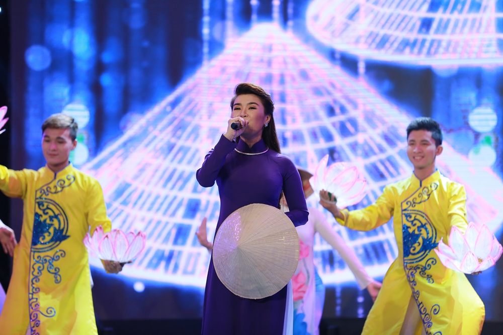 Quyết tâm xé mác thảm họa, Diệu Nhi lần đầu thi hát trên truyền hình - Ảnh 22. Quyết tâm xé mác thảm họa, Diệu Nhi lần đầu thi hát trên truyền hình - Ảnh 22.