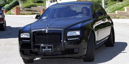 kim-kardashian-black-rolls-royce-ghost-1