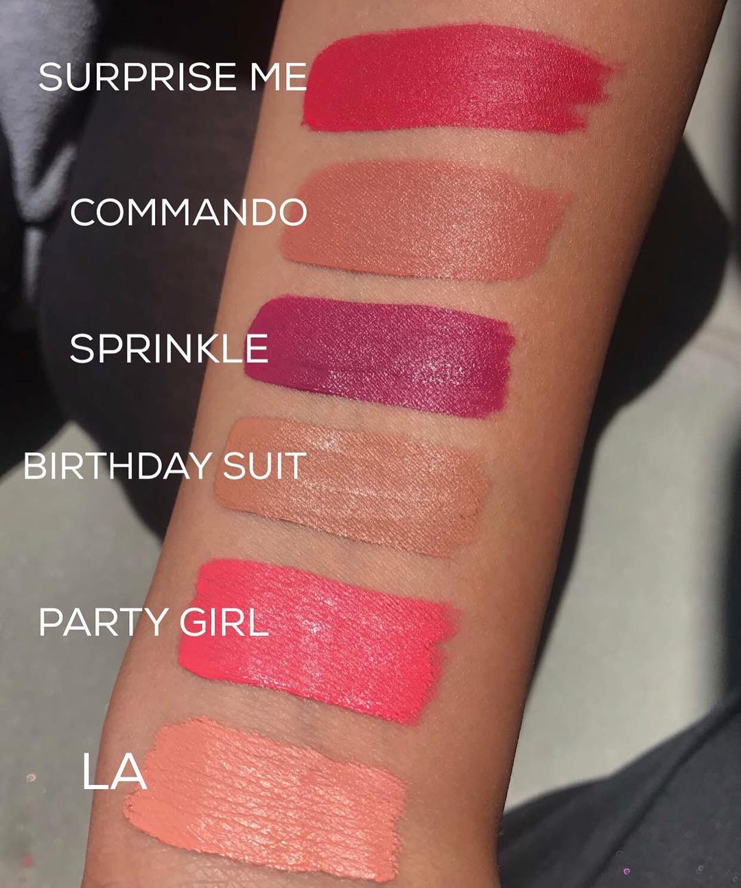 Mừng sinh nhật 20 tuổi, Kylie Jenner tung ra BST mỹ phẩm cool đừng hỏi - Ảnh 8. Mừng sinh nhật 20 tuổi, Kylie Jenner tung ra BST mỹ phẩm cool đừng hỏi - Ảnh 8.