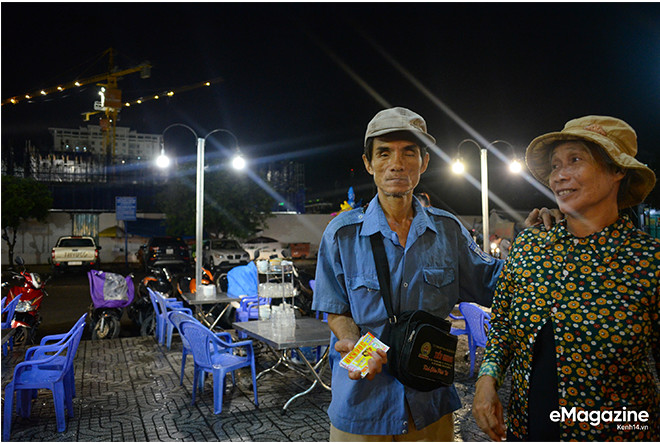 Tìm về những mảnh đời của người già bán vé số Sài Gòn: Nơi quê hương không ngọt - Ảnh 9.