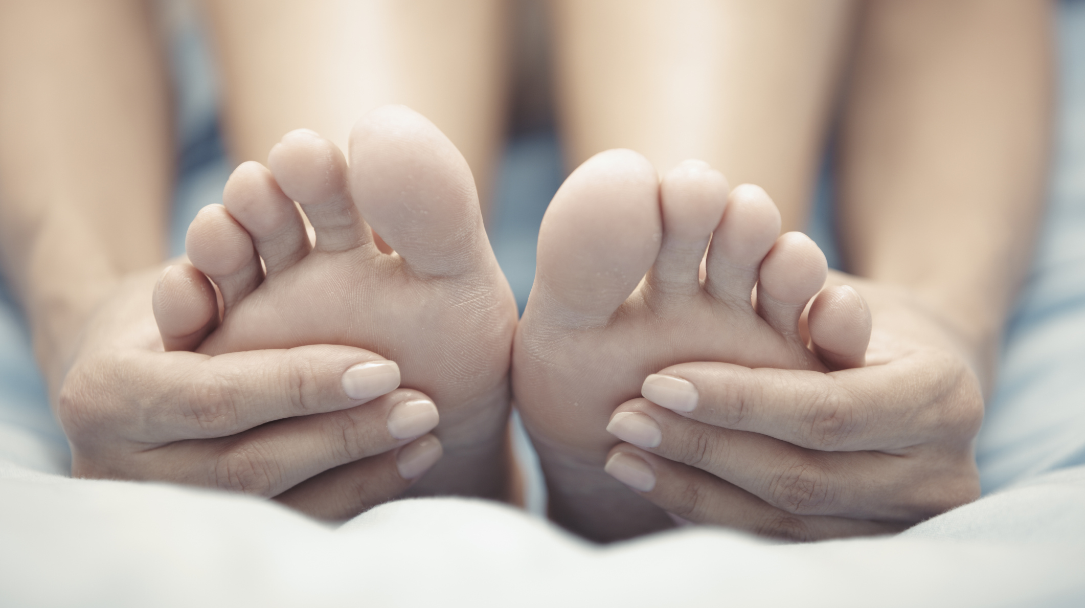 Dừng ngay thói quen mặc đồ chật bó nếu bạn không muốn mắc những bệnh này - Ảnh 1. Dừng ngay thói quen mặc đồ chật bó nếu bạn không muốn mắc những bệnh này - Ảnh 1.