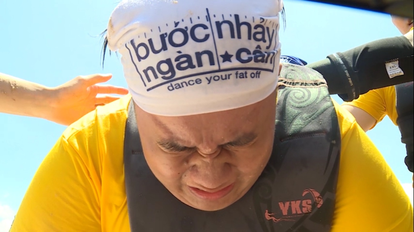 Bước nhảy ngàn cân ra mắt thí sinh nặng nhất lịch sử: 161kg! - Ảnh 14. Bước nhảy ngàn cân ra mắt thí sinh nặng nhất lịch sử: 161kg! - Ảnh 14.