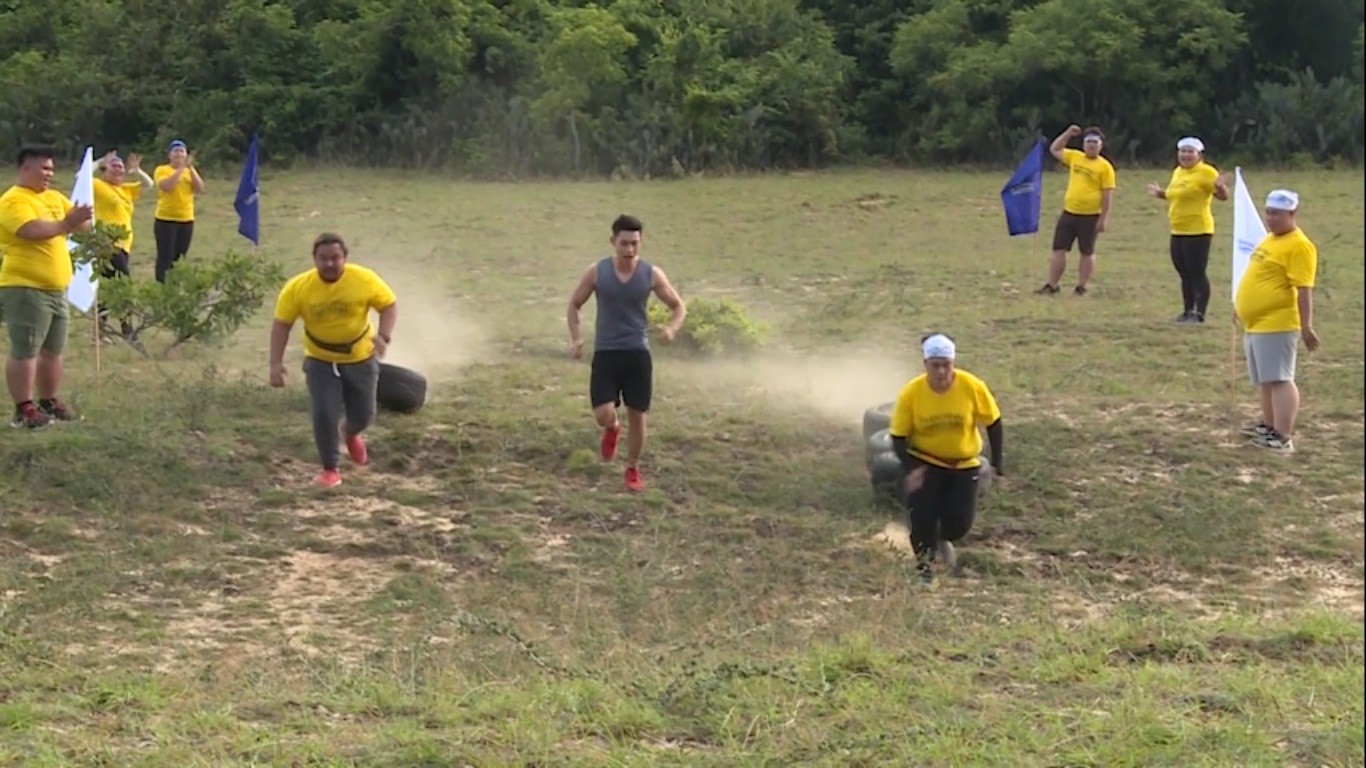 Bước nhảy ngàn cân ra mắt thí sinh nặng nhất lịch sử: 161kg! - Ảnh 17. Bước nhảy ngàn cân ra mắt thí sinh nặng nhất lịch sử: 161kg! - Ảnh 17.