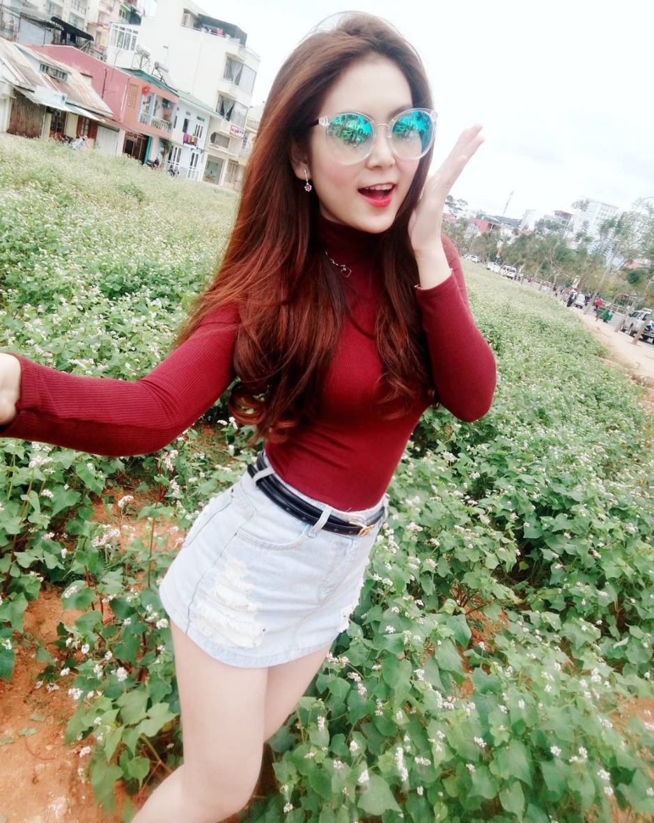 Nữ sinh ĐH Sư phạm Sài Gòn khoe vóc dáng nóng bỏng, sở hữu vòng eo con kiến đáng mơ ước - Ảnh 12. Nữ sinh ĐH Sư phạm Sài Gòn khoe vóc dáng nóng bỏng, sở hữu vòng eo con kiến đáng mơ ước - Ảnh 12.