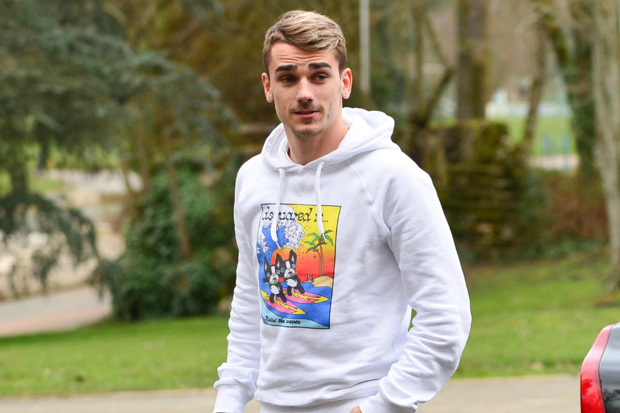 Trai đẹp Griezmann được Man Utd chào mời mức lương siêu khủng - Ảnh 1. Trai đẹp Griezmann được Man Utd chào mời mức lương siêu khủng - Ảnh 1.