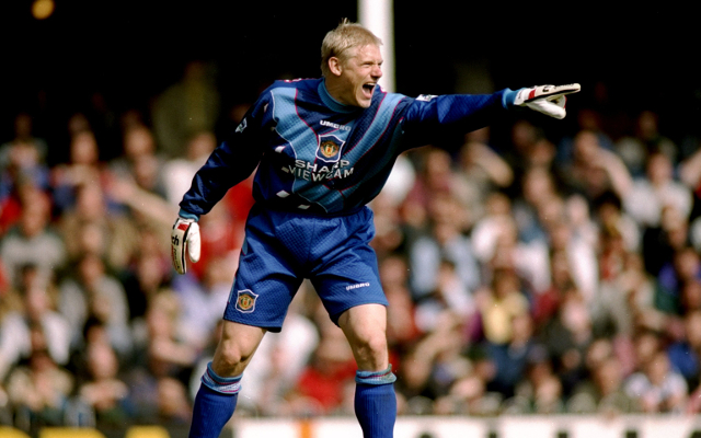 Peter Schmeichel, đóa hoa nở muộn trở thành tượng đài bất tử - Ảnh 3.