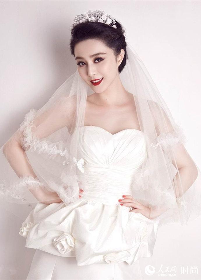 Đám cưới sắp diễn ra, nhưng chỉ vì một câu nói, Phạm Băng Băng được cho không muốn kết hôn với Lý Thần - Ảnh 2. Đám cưới sắp diễn ra, nhưng chỉ vì một câu nói, Phạm Băng Băng được cho không muốn kết hôn với Lý Thần - Ảnh 2.