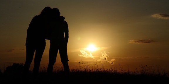 Bị mẹ phát hiện “tàng trữ” đồ chơi người lớn, cậu con trai chỉ biết khóc với phản ứng của mẹ - Ảnh 2. Bị mẹ phát hiện “tàng trữ” đồ chơi người lớn, cậu con trai chỉ biết khóc với phản ứng của mẹ - Ảnh 2.