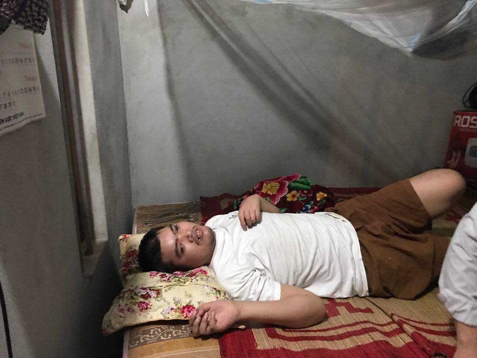 Vụ hỏa hoạn khiến 8 người tử vong ở xưởng bánh kẹo Hà Nội: 7 người ôm nhau chết cháy trong nhà tắm - Ảnh 6. Vụ hỏa hoạn khiến 8 người tử vong ở xưởng bánh kẹo Hà Nội: 7 người ôm nhau chết cháy trong nhà tắm - Ảnh 6.