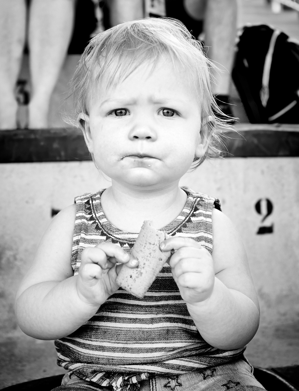 Chân dung cô bé đáng yêu cả gan “ăn trộm” bỏng ngô của Hoàng tử Harry - Ảnh 3. Chân dung cô bé đáng yêu cả gan “ăn trộm” bỏng ngô của Hoàng tử Harry - Ảnh 3.