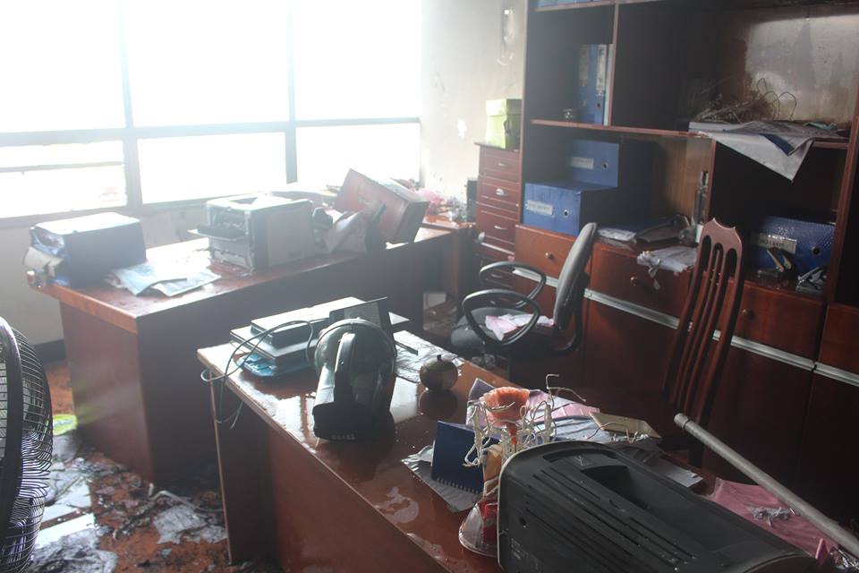 Đà Nẵng: Cháy lớn tại nhà khách, nhiều tài sản bị hư hại - Ảnh 3. Đà Nẵng: Cháy lớn tại nhà khách, nhiều tài sản bị hư hại - Ảnh 3.