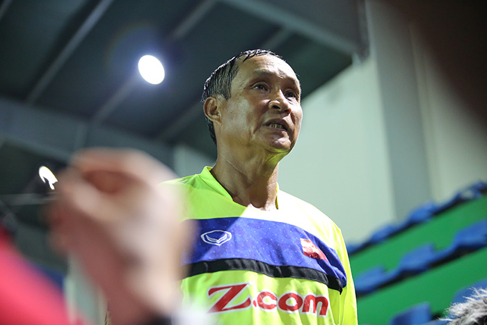 HLV Mai Đức Chung nói sự thật về tuyển Việt Nam - Ảnh 2. HLV Mai Đức Chung nói sự thật về tuyển Việt Nam - Ảnh 2.